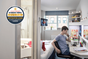 Platinum En-suite Serviced Apartment at Study Inn Brotherton House, Grace Street, City Centre, Leeds, LS12RP - Image 1