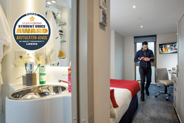 Sapphire Plus En-suite Serviced Apartment at Study Inn Brotherton House, Grace Street, City Centre, Leeds, LS12RP - Image 1
