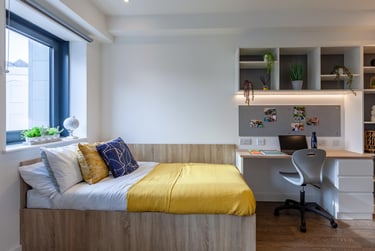 Deluxe Studio at Saltwater Place, Notte Street, The Hoe, Plymouth, PL12RQ - Image 4