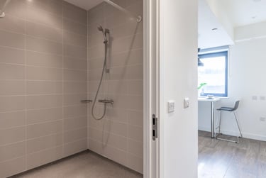 Deluxe Studio at Saltwater Place, Notte Street, The Hoe, Plymouth, PL12RQ - Image 15