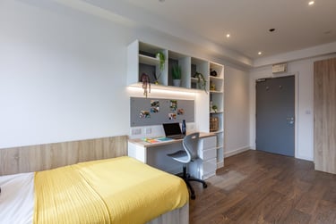 Deluxe Studio at Saltwater Place, Notte Street, The Hoe, Plymouth, PL12RQ - Image 9