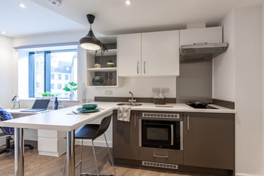 Classic Studio at Saltwater Place, Notte Street, The Hoe, Plymouth, PL12RQ - Image 8