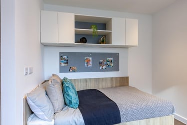 Classic Studio at Saltwater Place, Notte Street, The Hoe, Plymouth, PL12RQ - Image 13