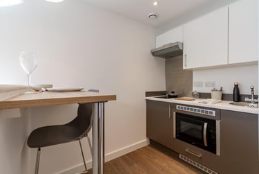 Premium Studio at Saltwater Place, Notte Street, The Hoe, Plymouth, PL12RQ - Image 10