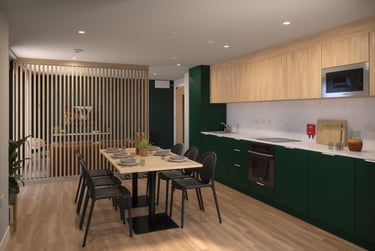 Classic Ensuite, Lower Tower - Image 3