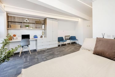 Deluxe Plus Single Ensuite at Gillows, 23-25 North Road, City Centre, Lancaster, LA11NS - Image 1