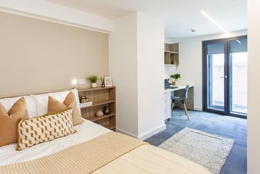 Deluxe Single Ensuite at Gillows, 23-25 North Road, City Centre, Lancaster, LA11NS - Image 5