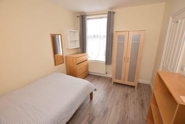 6 bed house, Dunlop Avenue, Lenton, Nottingham, NG72BW - Image 4