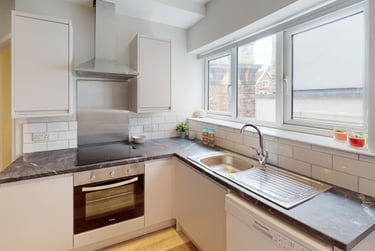 1 bed house, Whiteladies Road, Redland, Bristol, BS82PY - Image 4