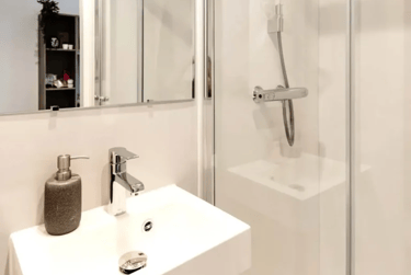 Prestige Ensuite - Image 6