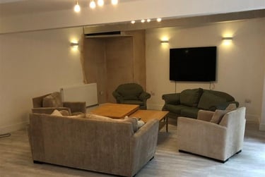 10 bed house, Elm Bank Drive, Carrington, Nottingham, NG35AL - Image 8