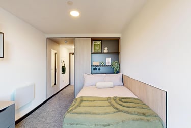 Classic Ensuite Ground at Bridgeside, Radmarsh Road, Lenton, Nottingham, NG72TY - Image 2