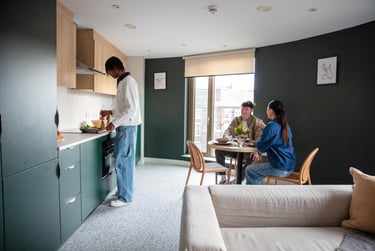 Ensuite 3 Bed Apartment at Fusion Liverpool, 5 Upper Duke Street, City Centre, Liverpool, L19DU - Image 6