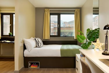 Silver Ensuite - Image 12
