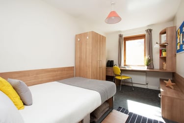 Bronze Non-Ensuite at Sunlight Apartments, Sunlight Square, London, E26LD - Image 2