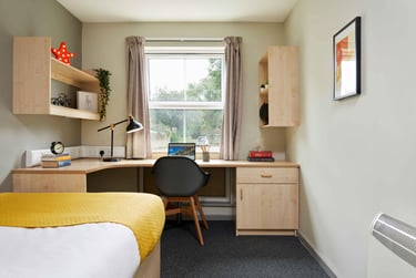 Bronze Plus Ensuite at Firth Point, 100 Firth Street, City Centre, Huddersfield, HD13BQ - Image 2