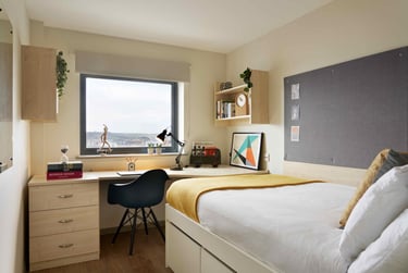 Bronze Ensuite at Discovery Heights, 27-31 Cobourg Street, City Centre, Plymouth, PL11UH - Image 2