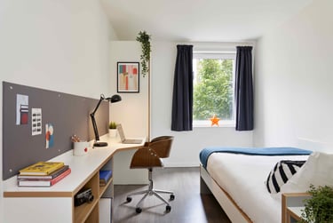 Silver Ensuite - Image 12
