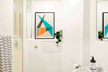 Silver Ensuite at Central Quay, 33 Alma Street, Kelham Island, Sheffield, S38RA - Image 3