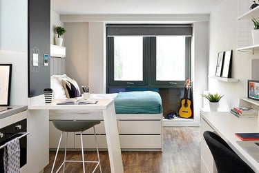 Gilbert Scott Studio at Student Castle, 33-34 Pulteney Road, City Centre, Bath, BA24EZ - Image 12