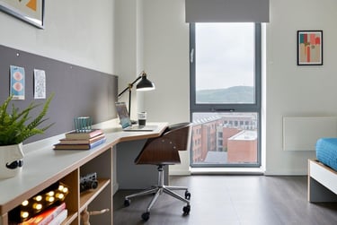 Gold En-suite at Sharman Court, Broad Lane, City Centre, Sheffield, S14FA - Image 12