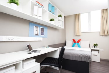 Silver Studio at Central Point, 50 Royal Parade, City Centre, Plymouth, PL11DZ - Image 2
