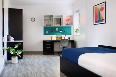 Platinum Ensuite at The Maltings, Haven Road, Greenstead, Colchester, CO28FU - Image 12