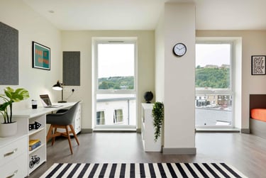 Silver Studio at Saw Mill, King's Mill Lane, City Centre, Huddersfield, HD13AN - Image 2