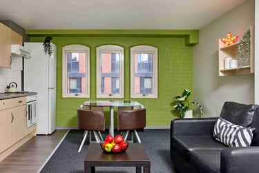 Gold 2 Bed Apartment - Image 10