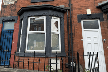 6 bed house, Ridgeway Terrace, Rampart Road, Leeds, LS62HU - Image 1