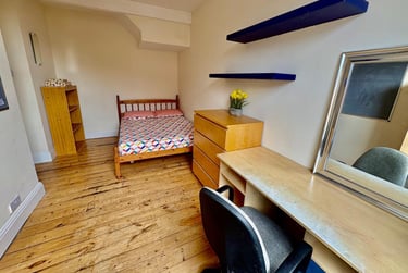 6 bed house, Osmaston Street, Lenton, Nottingham, NG71SD - Image 2