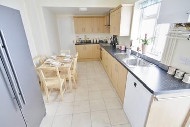 5 bed house, Leopold Street, City Centre, Loughborough, LE115DW - Image 4