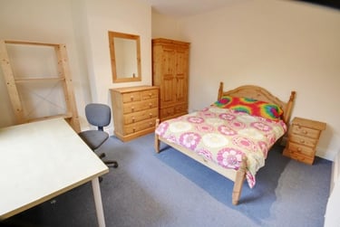 5 bed house, Burleigh Road, City Centre, Loughborough, LE113BA - Image 6