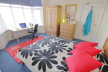 5 bed house, Burleigh Road, City Centre, Loughborough, LE113BA - Image 8