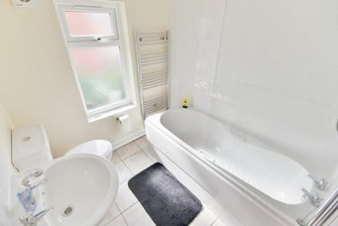 6 bed house, William Street, City Centre, Loughborough, LE113BX - Image 11