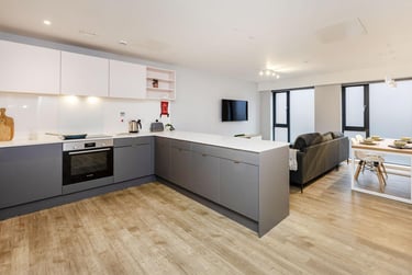 4 Bedroom Standard - Image 6