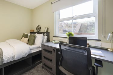 Ensuite at Dean House, New Cross Road, New Cross, London, SE146AT - Image 2