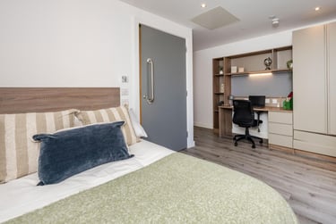 Premium Plus Ensuite - Image 1