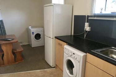 5 bed house, Old Ashby Road, City Centre, Loughborough, LE114PQ - Image 4