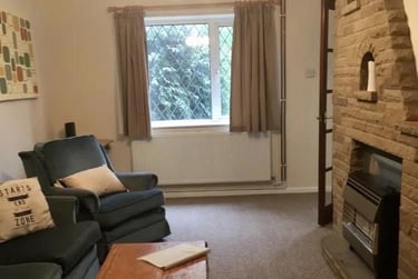 4 bed house, New Ashby Road, City Centre, Loughborough, LE114EX - Image 2