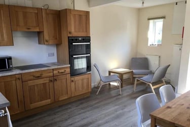 5 bed house, Sharpley Road, City Centre, Loughborough, LE114PL - Image 2