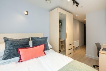 9 Bed Standard En Suite at Wick Park, 1 Stour Road, Hackney Wick, London, E32EQ - Image 1