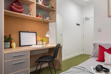 Standard Ensuite - Image 2