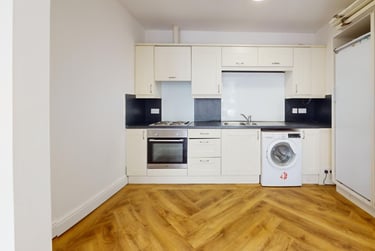 6 bed house, Hyde Park Road, Hyde Park, Leeds, LS61AH - Image 4