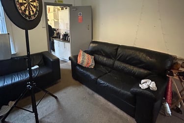 5 bed house, Curzon Street, City Centre, Loughborough, LE113BQ - Image 2