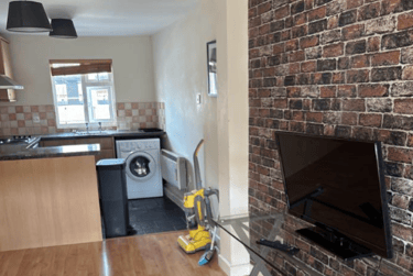 1 bed house, Market Street, City Centre, Loughborough, LE113ER - Image 3
