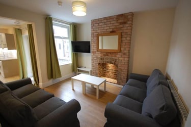 6 bed house, Bute Avenue, Lenton, Nottingham, NG71QB - Image 2