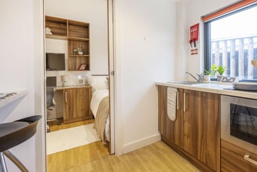 2 Bed Ensuite at King Square Studios, 4 Dighton Street, City Centre, Bristol, BS28AU - Image 6