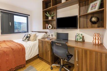 2 Bed Ensuite at King Square Studios, 4 Dighton Street, City Centre, Bristol, BS28AU - Image 1