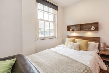 Large Studio at King Square Studios, 4 Dighton Street, City Centre, Bristol, BS28AU - Image 1